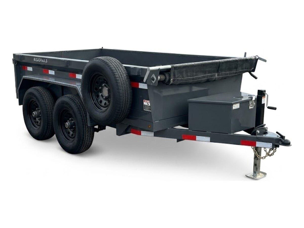 Side view of the Lamar 5 by 10 dump trailer with 18 in walls and 7,540 lb of payload for Phoenix-area cleanup jobs