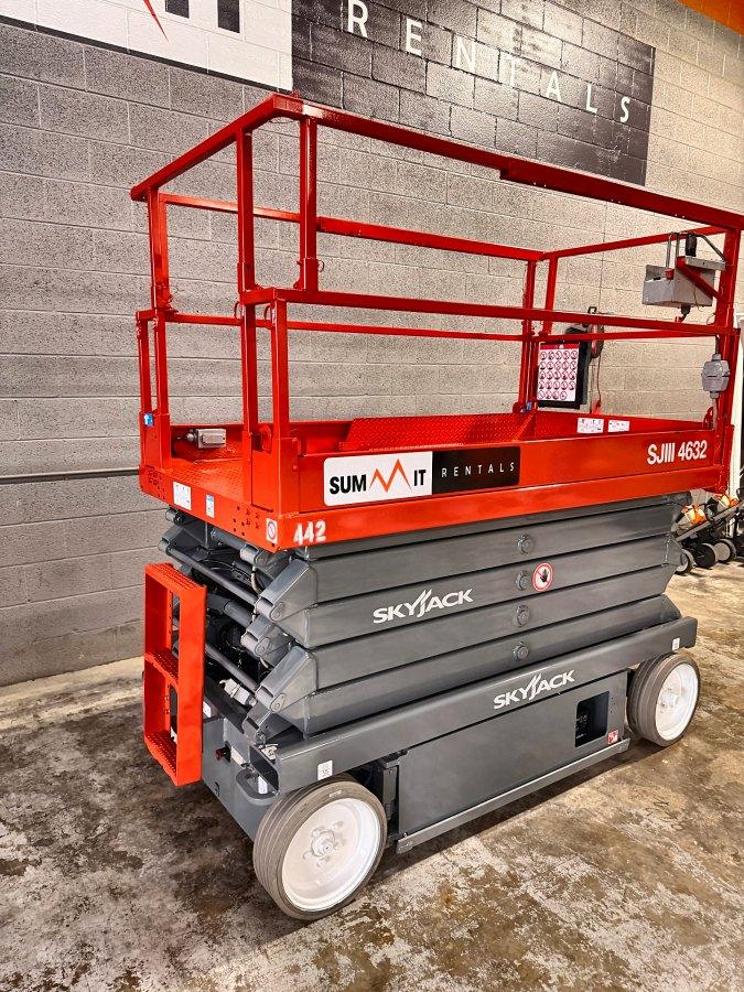 2016 Skyjack SJIII 4632 32 ft electric scissor lift for sale in Phoenix, AZ, photo 2