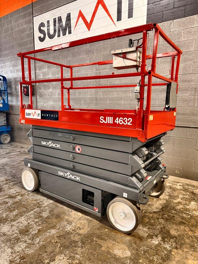 2016 Skyjack SJIII 4632 32 ft electric scissor lift for sale in Phoenix, AZ, photo 5
