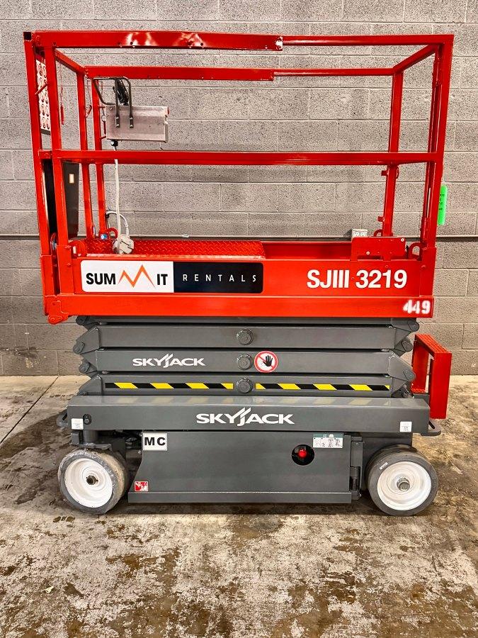 2018 Skyjack SJIII 3219 19 ft electric scissor lift for sale in Phoenix, AZ, photo 6